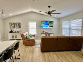 Tranquil Lakeview Home w Porch Bokeelia Retreat - 5