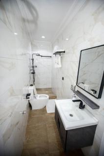 VM Homes 3BR with a Presidential suite and balcony at Oyarifa - Accra - 7