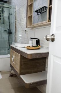 Luxury 3BR Villa with smart Lock , Fast Wifi, Sure Parking in Oyarifa, Accra - 4