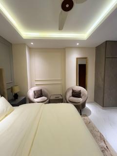 DOMA, Designer 1BHK Luxury & Cozy, Bahria Town - Rawalpindi - 4