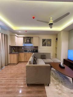 DOMA, Designer 1BHK Luxury & Cozy, Bahria Town - Rawalpindi - 2