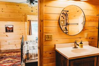 Creekside Cabin - Pigeon Forge - 7