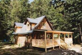 Creekside Cabin - 1