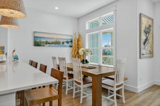 Sunset Shores Escape - 5