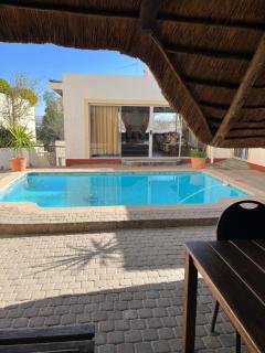 Hotel Pension Casa Africana - Windhoek - 8