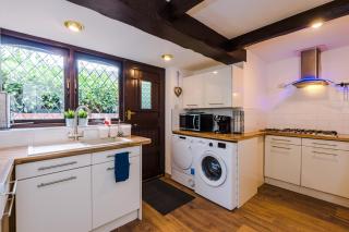 4bed 3bath prv-parking x3 doubles x1 king - 8