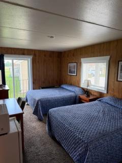 Mushroom Cap Motel - - 3