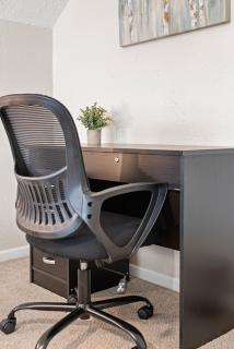 Cozy 3BR for Traveling Nurse and Families by Mys House - Milwaukee - 8