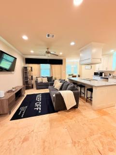 Modern 3BR Near NRG, Zoo, Downtown & Med Ctr - Houston - 3