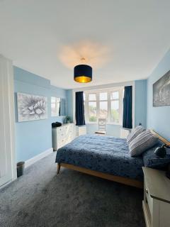 The Henge House - Salisbury - 0