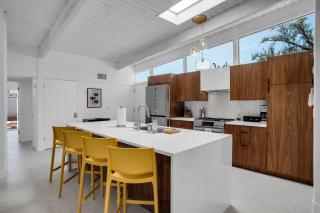 Krisel Architectural Delight - 3