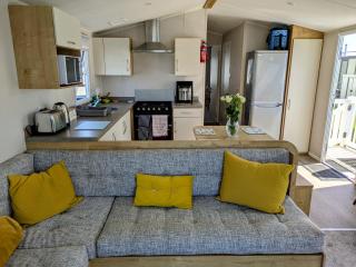 Seascape Caravan - Kinmel Bay - 2