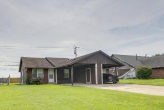 12 Mi to St Louis Pet-Friendly Metro East Home - Granite City - 0