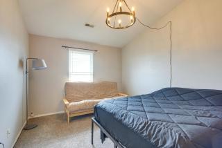 12 Mi to St Louis Pet-Friendly Metro East Home - Granite City - 2