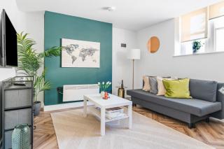 Stylish 1BR Cardiff Bay Central Location - 1