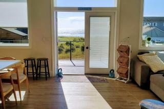 Blue Water Beach House - 0