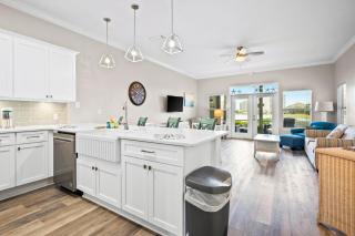 Seascape Lakefront Villas 405 - Destin - 1