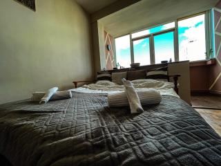 Railway Retreat - Sunset View - 9