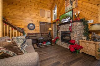 Relaxing Hideaway by American Patriot Getaways - 4