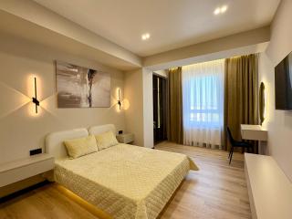 Avenue Boutique Luxury N4 - 1
