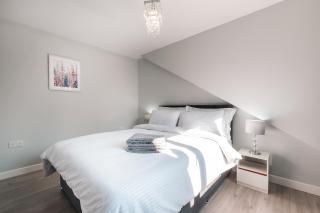 Central 3 Bed Apartment Southampton Perfect for Short & Long Stay Close to Shops - 2