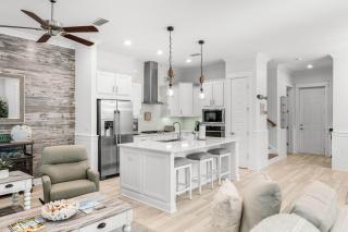 Sunshine for the Soul by Stay on 30A, Golf Cart! - 1