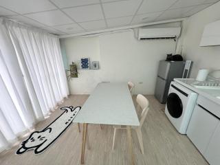RB house 2 min walk metro guting 55 inch smart TV 3 floors Lo-fi style house - Taipei - 8