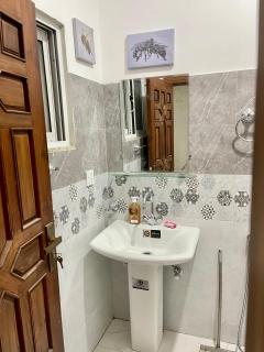 Comfy hushed space 1 wud love - Islamabad - 2