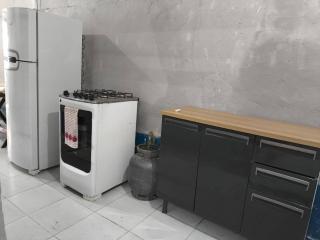 Quarto em lugar tranquilo e bem localizado - 1