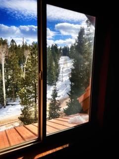 Three level cabin with Hot Tub - 9