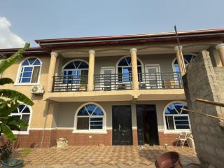 Deluxe Kingsize Bedroom In Tema - Afienya - 9
