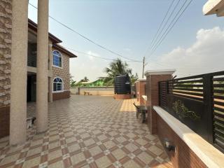 Deluxe Kingsize Bedroom In Tema - Afienya - 5