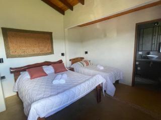 Vila inteira. Capac. 22 pessoas - 8