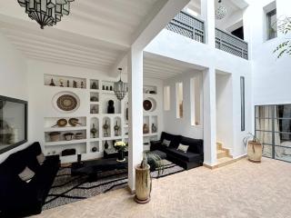 Riad Akwaba Charm and Comfort - Marrakesh - 8