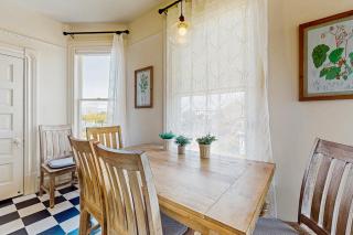 Lilac Victorian Upstairs - Eureka - 5