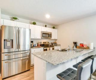 Cozy Villa with Private Garden, Pet Friendly, 14 Guest - 6