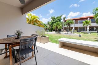 Eagle Beach Steps Away Home - 4