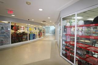 Oceanview Studio at Castle Beach Club – Pool, Beach Access, Valet Parking, Gym & More! - Miami Beach - 6