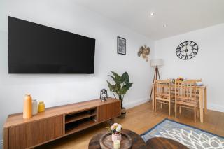 Shoreditch 1BR Balcony Sleeps 4 Family friendly - 5