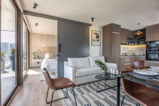 Modern 1-Bedroom Apartment in Somma Asturias - 5