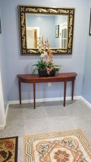 Beautiful 1BR Walkout Fenced & Gated Villa - 6