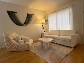 Near Strip Convention Centerairport Cozy home 29 - 0