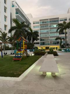 Edificio frente al mar con playas tranquilas - Cartagena - 0