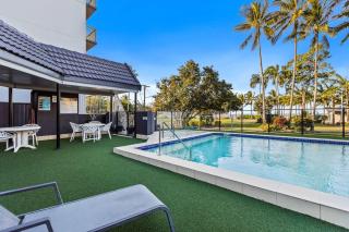 Rainforest and Reef Retreat Esplanade Ground Floor Apartment - 1