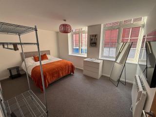 City Centre Apartment 2 Bedroom - Leicester - 7