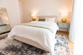 Unique 4-bedroom House 3-levels - 1