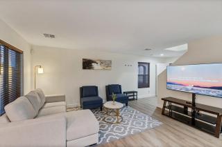 24hr Host - New Renovated House Near Airport U025 - 2