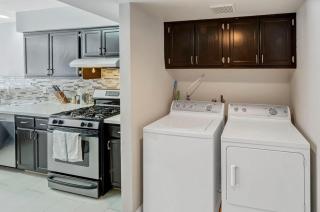 New Renovated Townhouse Large Master Bed U023 - 4