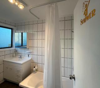 The Sweet Pea- Room 5 - Hamilton - 6