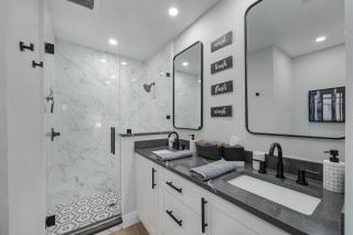 Near Beach 3BR with King Suite, Pool and BBQ - 4
